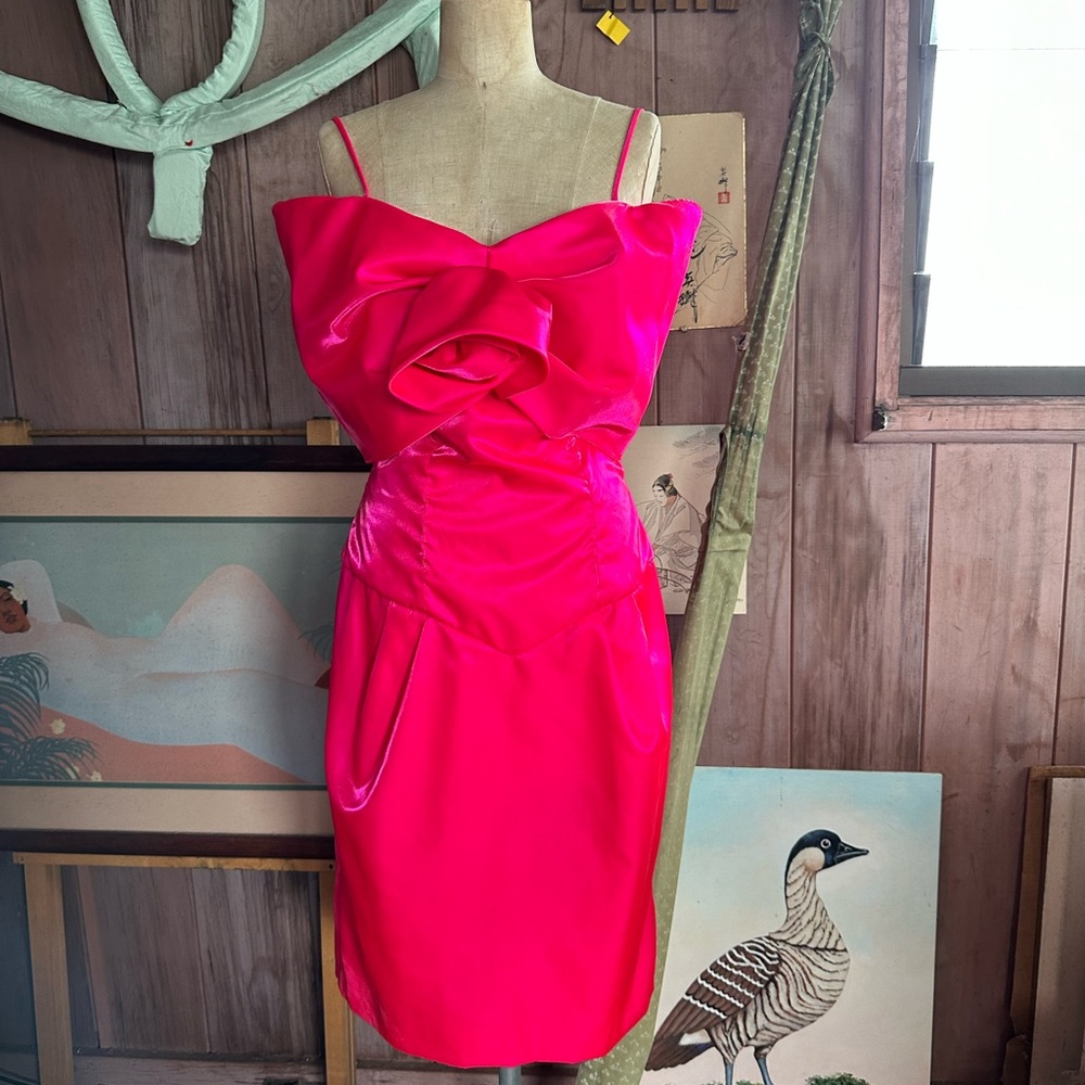 Barbiecore 80s pink prom cocktail dress